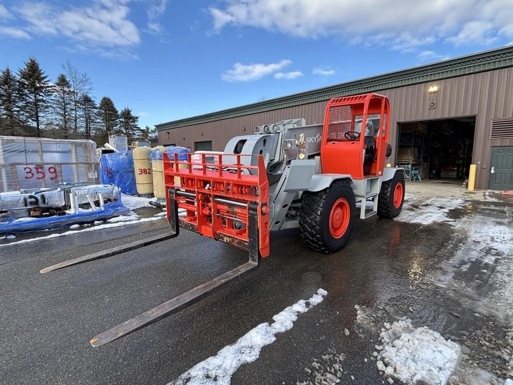 2009 Sky Jack ZB2044 Equipment Image0