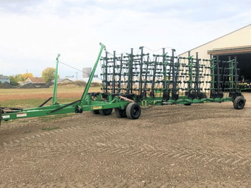 Main image Summers Undetermined