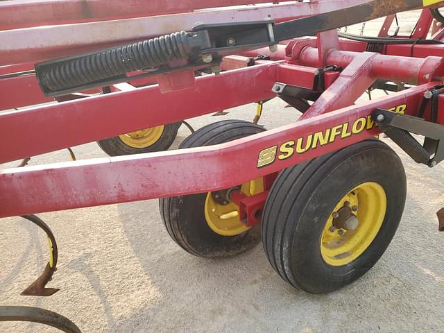 Image of Sunflower 5035 equipment image 4
