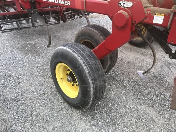 Image of Sunflower 6333-28 equipment image 4