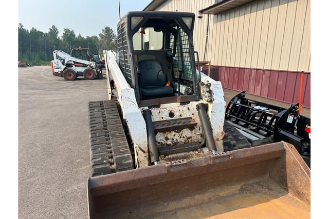 Image of Bobcat T250 equipment image 1
