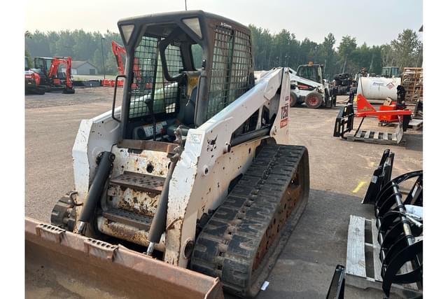 Image of Bobcat T250 equipment image 2