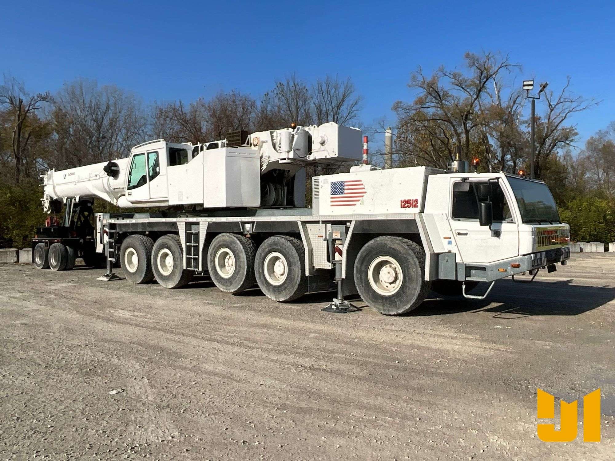 2009 Tadano ATF220G-5 Equipment Image0