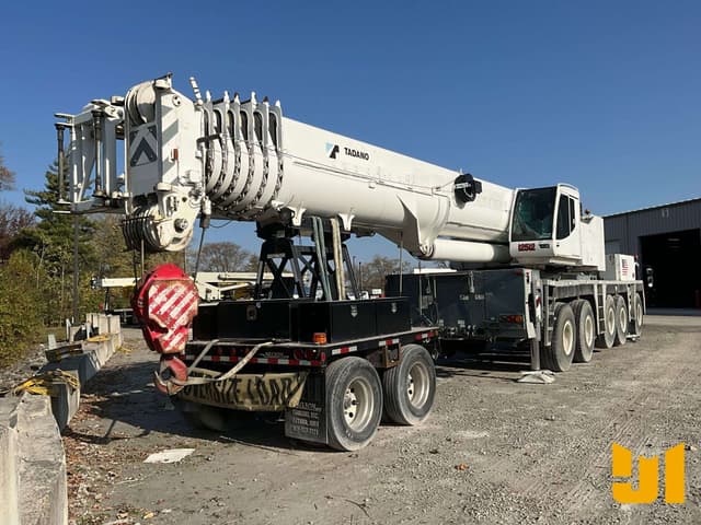 Image of Tadano ATF220G-5 equipment image 4