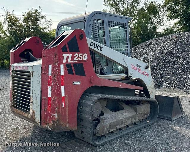 Image of Takeuchi TL250 equipment image 4