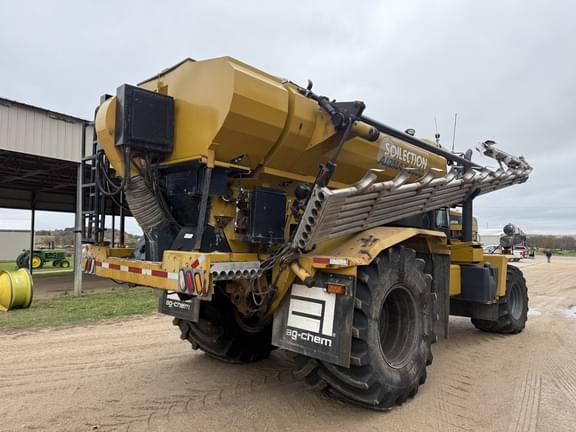 Image of Ag-Chem Terra-Gator 8204 equipment image 4