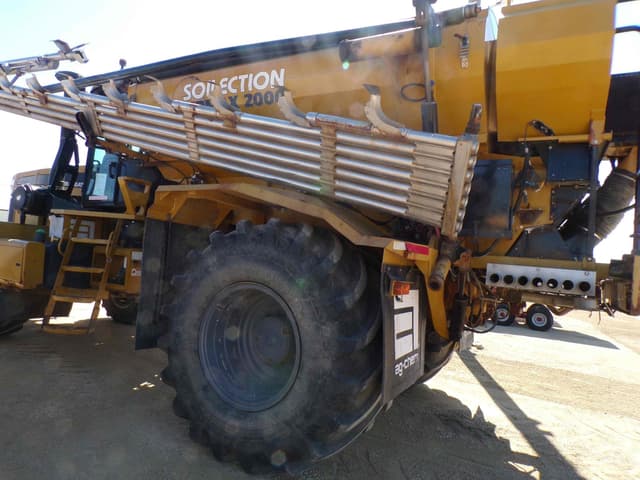 Image of Ag-Chem Terra-Gator 8204 equipment image 4