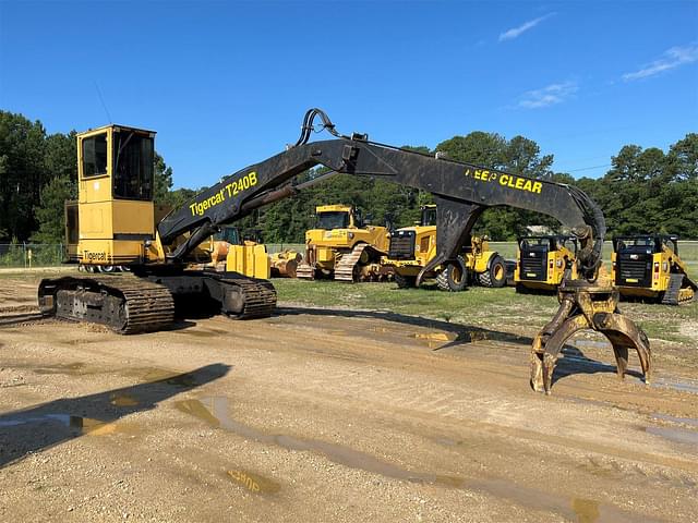 Image of Tigercat T240B equipment image 3