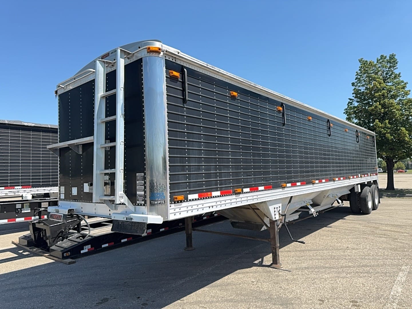 2009 Timpte Super Hopper Equipment Image0