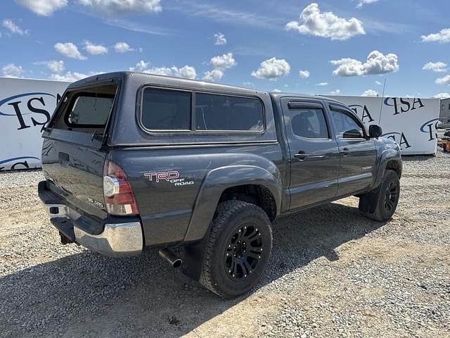 Image of Toyota Tacoma equipment image 4