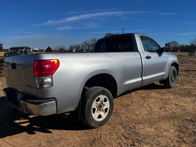 Image of Toyota Tundra equipment image 2