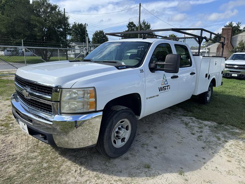 Image of Chevrolet 2500 Primary image
