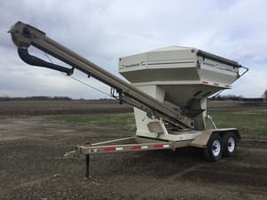 2009 Unverferth Seed Runner 2750 Image