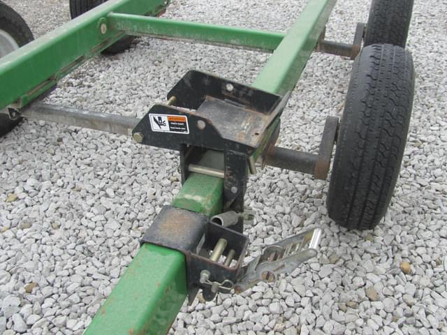 Image of Unverferth Roadrunner 630 equipment image 2
