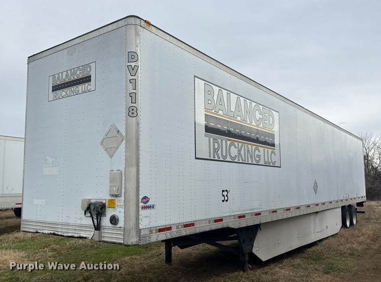 2009 Utility VS2DX Equipment Image0