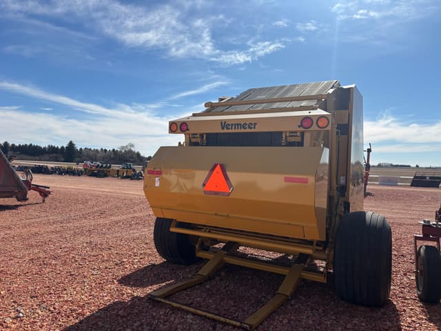 Image of Vermeer 605M equipment image 2