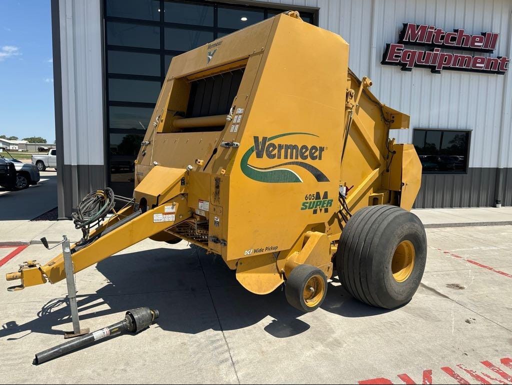 Main image Vermeer 605SM