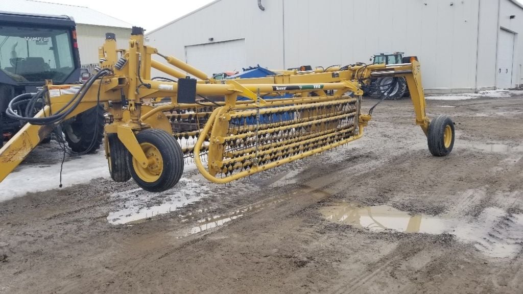 SOLD - 2009 Vermeer R2800 Stock No. Consigned Hay and Forage | Tractor Zoom