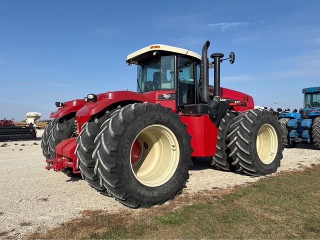 Image of Versatile 435 equipment image 1