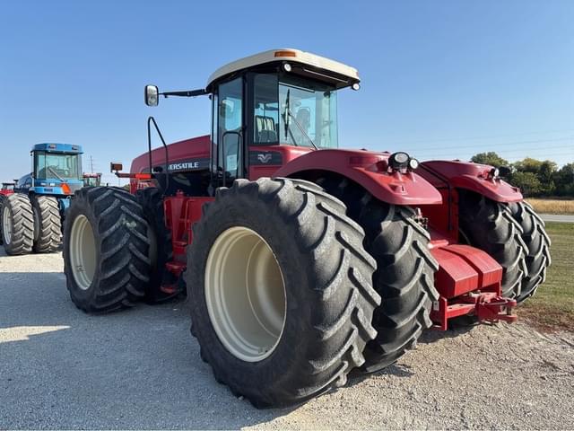 Image of Versatile 435 equipment image 3