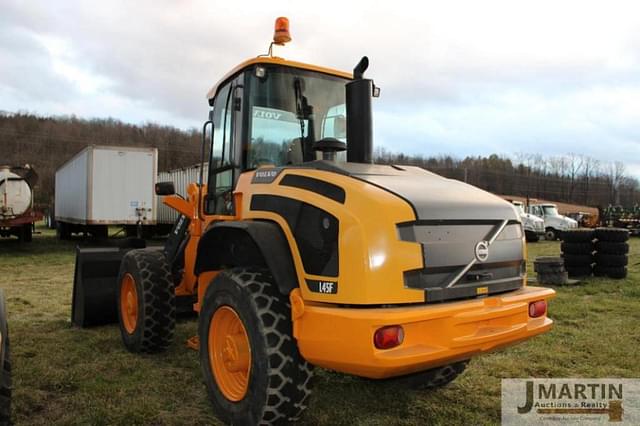 Image of Volvo L45F equipment image 3