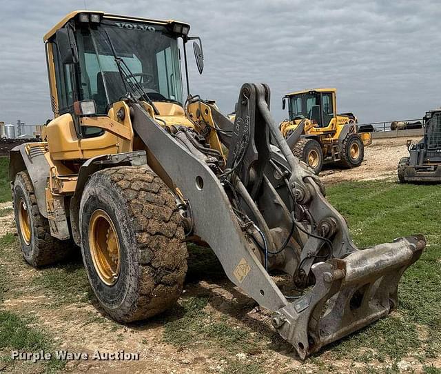 Image of Volvo L90F equipment image 2