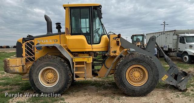 Image of Volvo L90F equipment image 3
