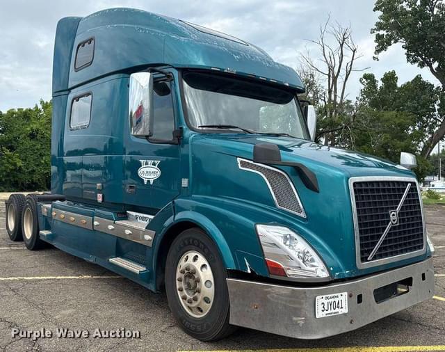 Image of Volvo VNL equipment image 2