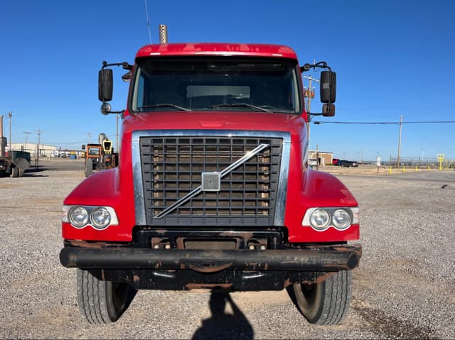 Image of Volvo VHD equipment image 1