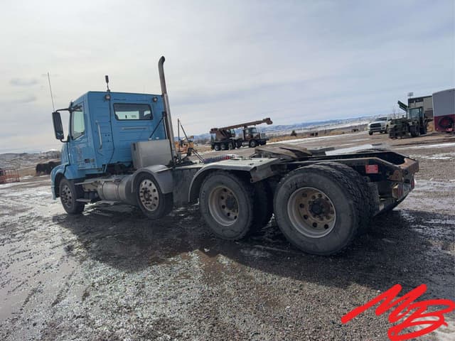 Image of Volvo VNL equipment image 2