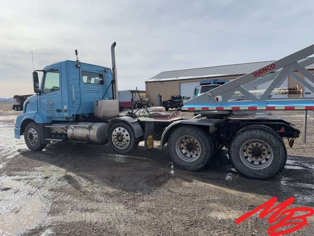 Image of Volvo VNL equipment image 2