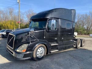 SOLD - 2009 VOLVO VNL T/A SUPER SLEEPER TRUCK TRACTOR Other Equipment