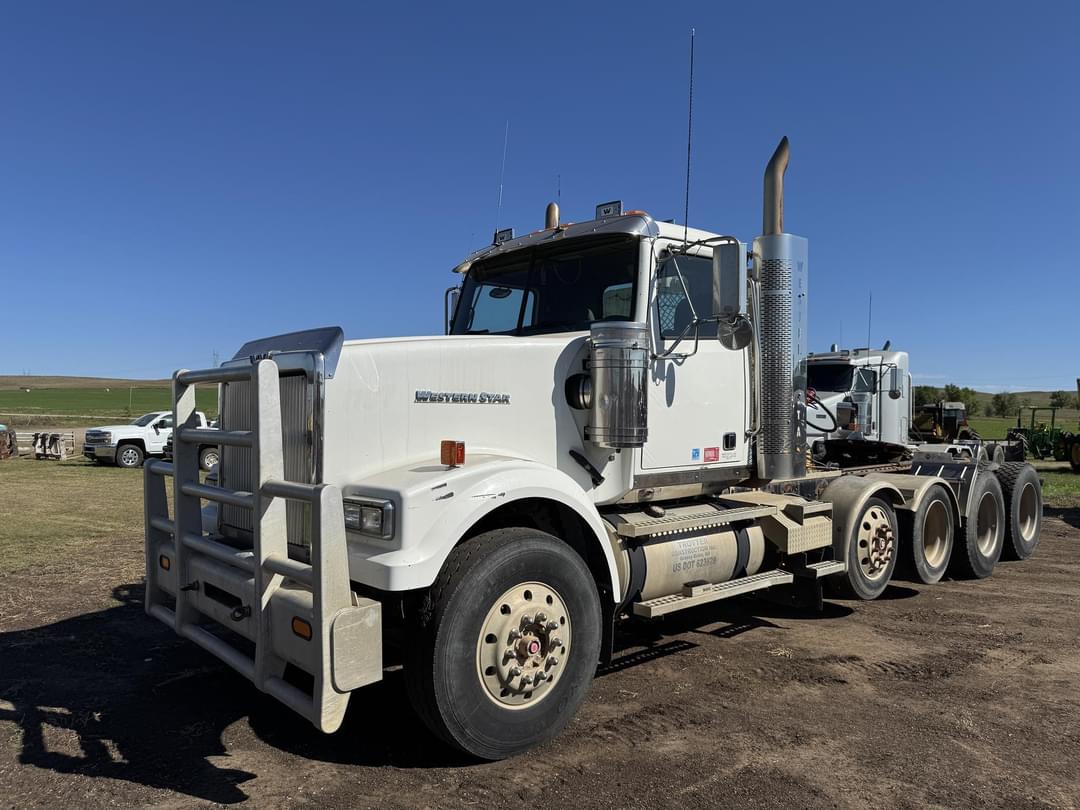 Image of Western Star 4900 Primary image