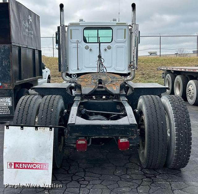 Image of Western Star 4900 equipment image 4