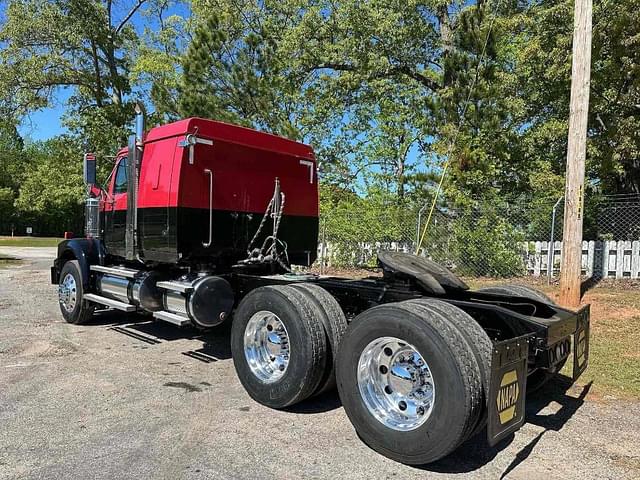Image of Western Star 4900 equipment image 3