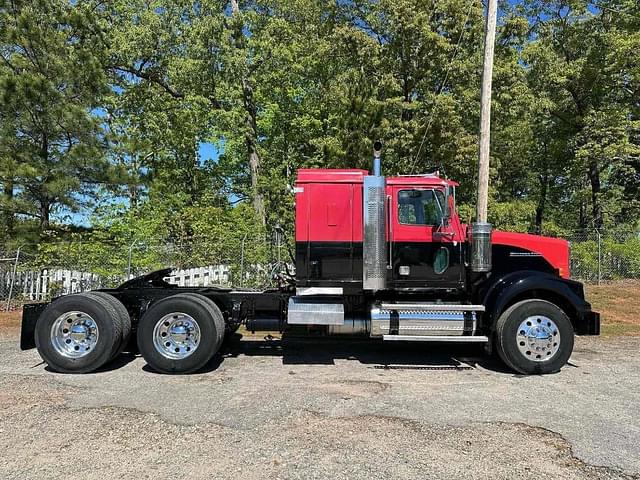 Image of Western Star 4900 equipment image 1