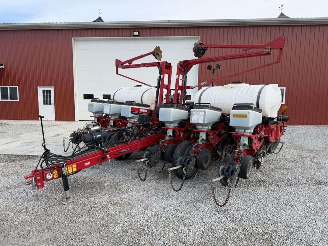 Image of White 8200 Primary image