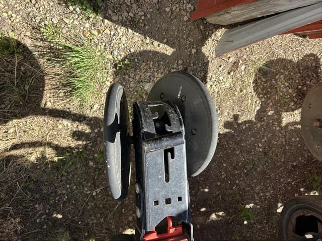 Image of White 8516 equipment image 4