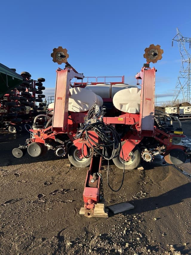 Image of White 8516 equipment image 1