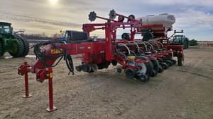 2009 White 8816 Image