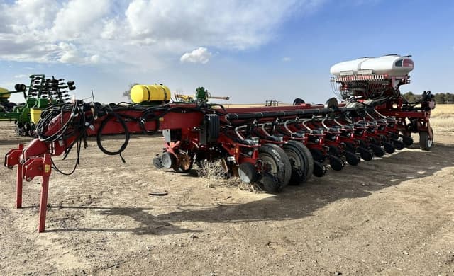 Image of White 8824 equipment image 1