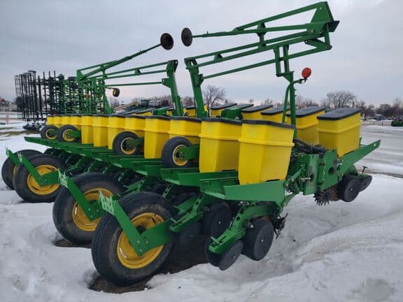 Image of Wil-Rich PT-2200 equipment image 4