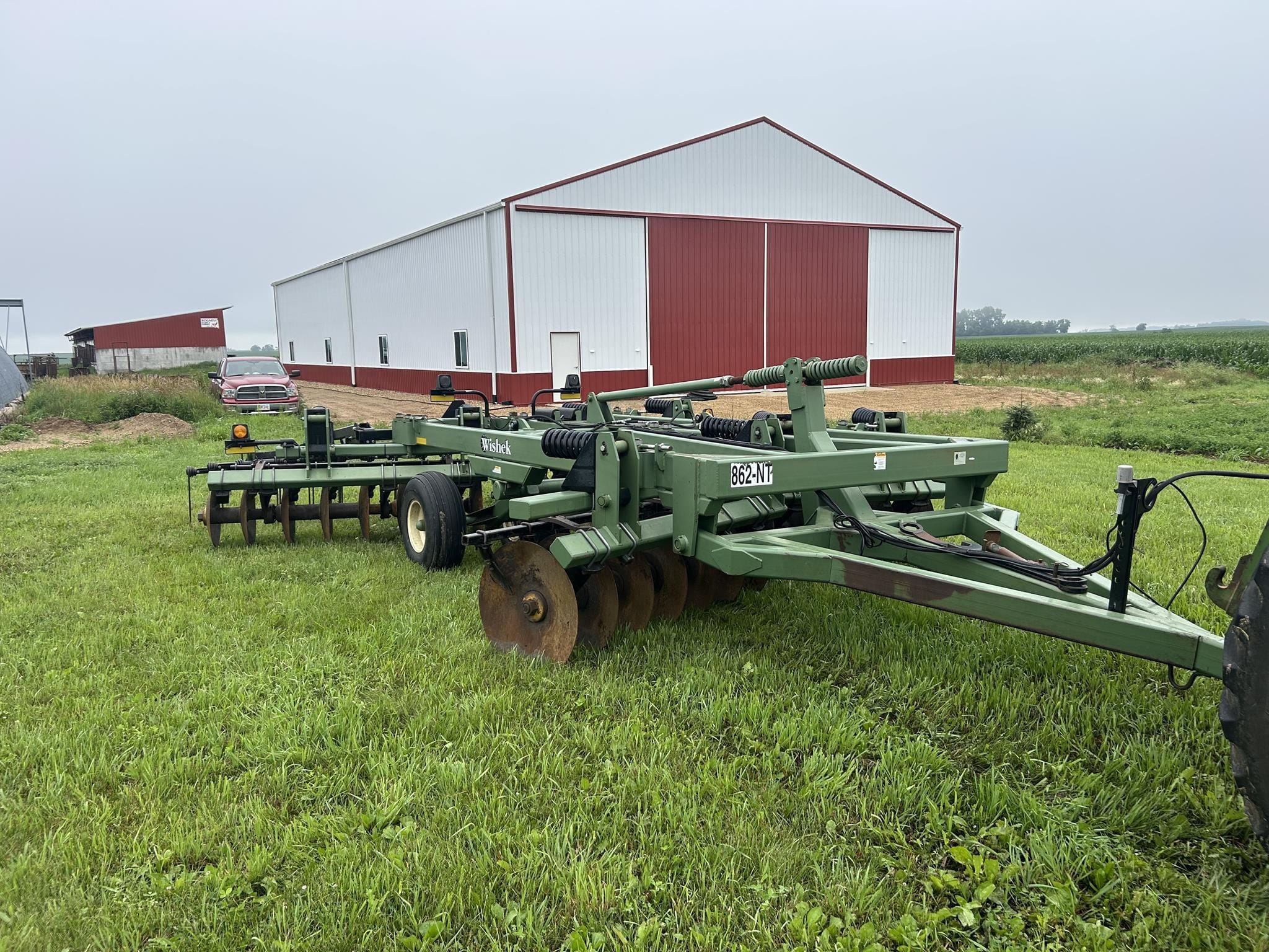 2009 Wishek 862N Equipment Image0