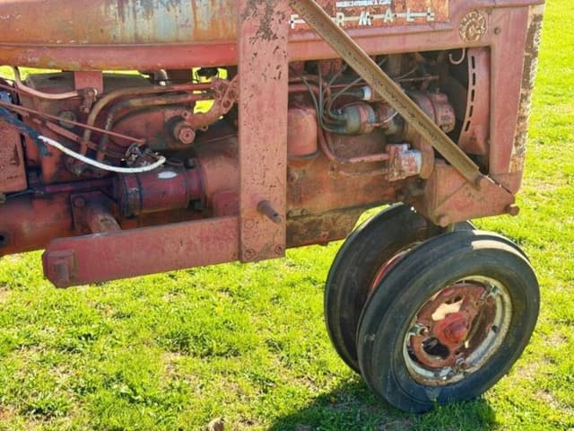Image of Farmall Super C equipment image 3