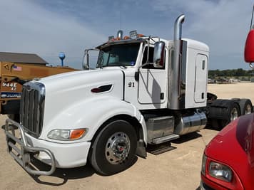 Main image Peterbilt 386