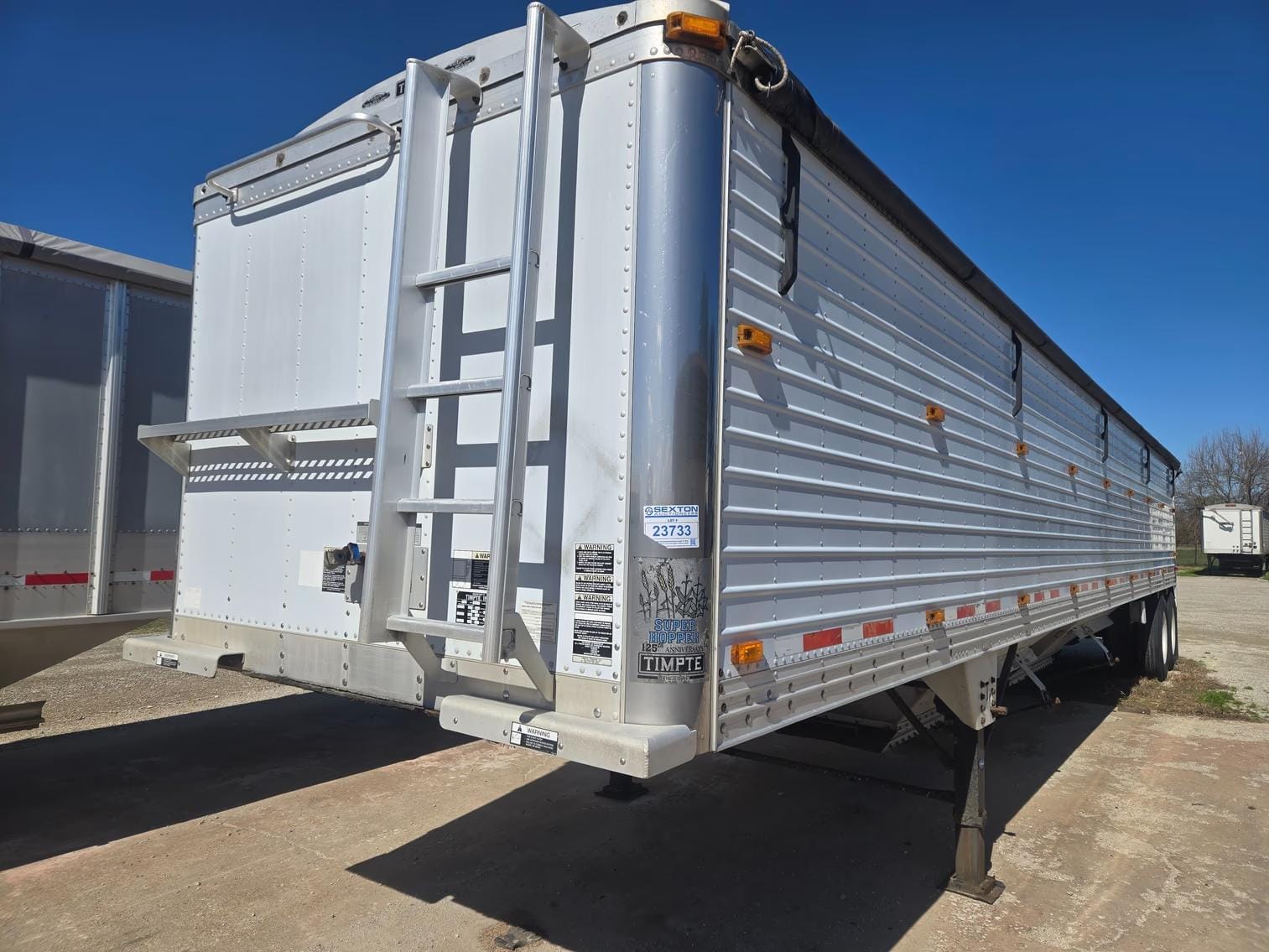 2010 Timpte Super Hopper Equipment Image0