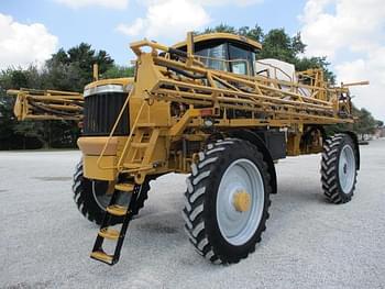 2010 Ag-Chem RoGator 1184 Equipment Image0