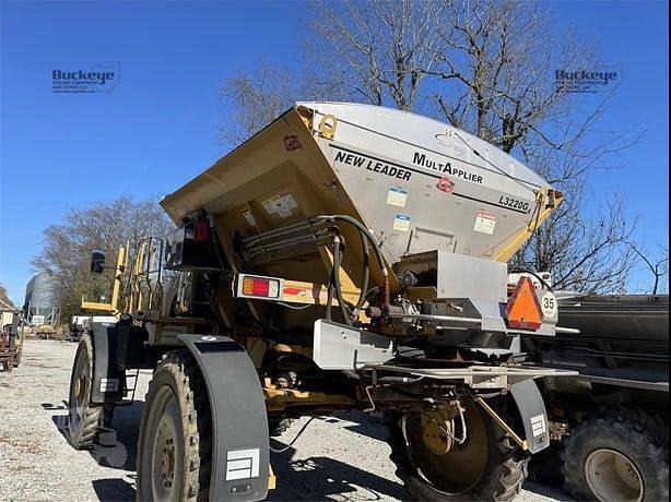 Image of Ag-Chem RoGator 1386 equipment image 2