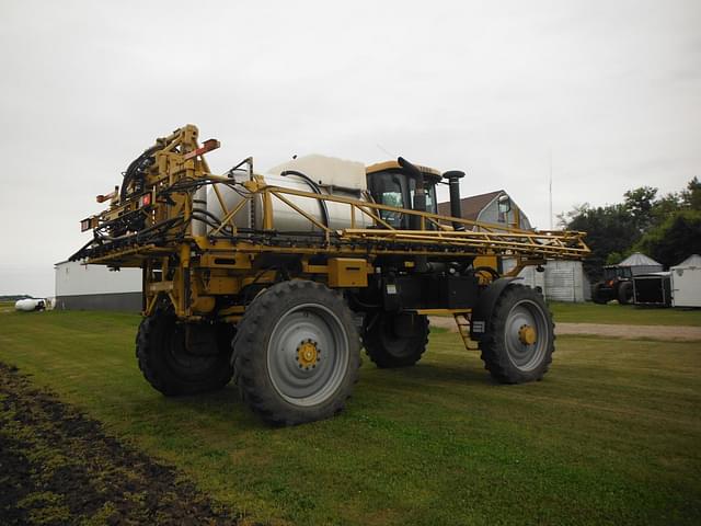 Image of Ag-Chem RoGator 1386 equipment image 4