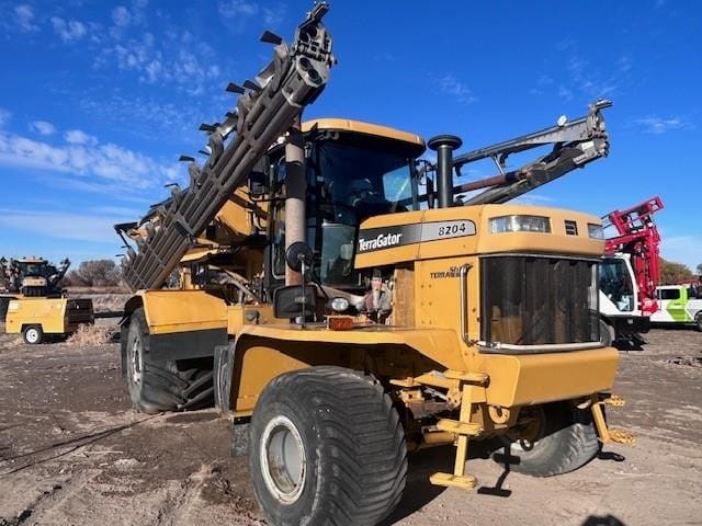 2010 Ag-Chem Terra-Gator 8204 Equipment Image0